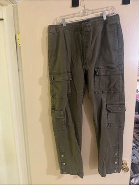 Forever 21 Olive Green Men's Cargo Pants